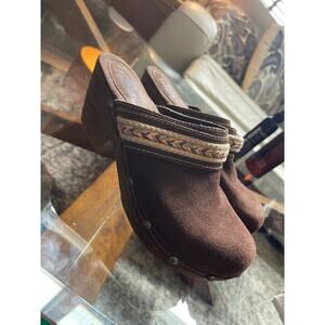 Very volatile Y2K brown multi-color suede Clogs slip on carriage mule Sz 9 women